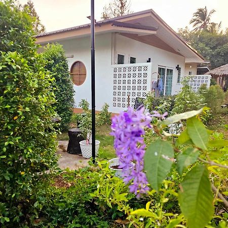 Baan Suan Khun Ta บ้านพักสวนคุณตา Koh Chang Exterior photo