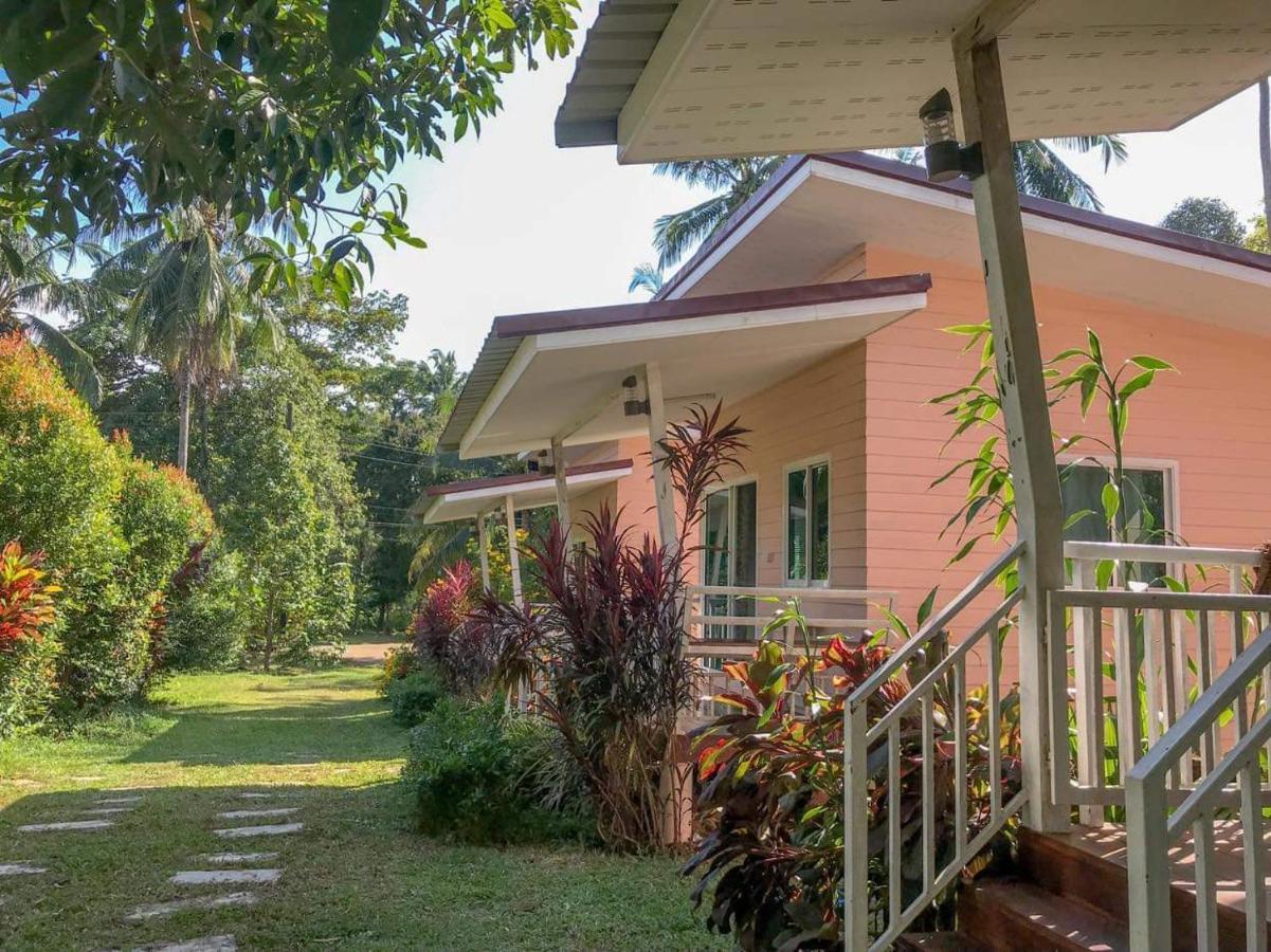 Baan Suan Khun Ta บ้านพักสวนคุณตา Koh Chang Exterior photo