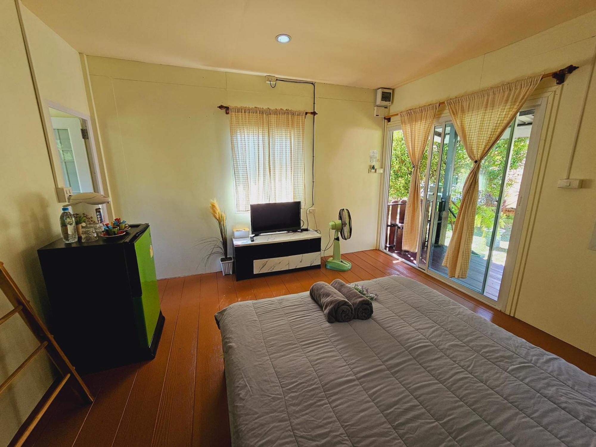 Baan Suan Khun Ta บ้านพักสวนคุณตา Koh Chang Exterior photo
