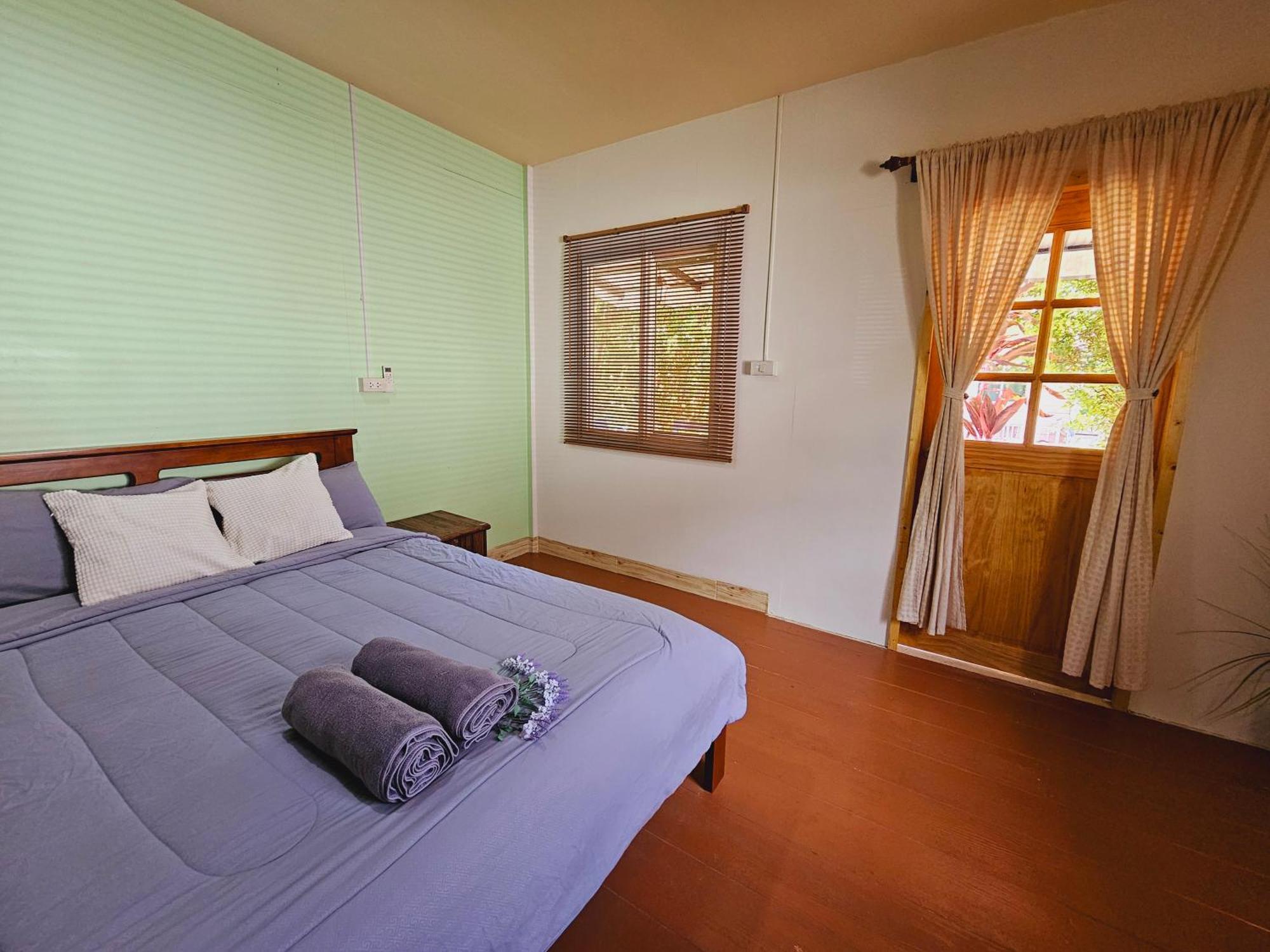Baan Suan Khun Ta บ้านพักสวนคุณตา Koh Chang Exterior photo